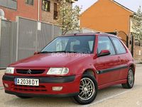 Usado Citroën Saxo 75 CV (55 kW) 1999 Rojo Utilitario