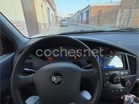 Usado Kia Carens LX 112 CV (82 kW) 2002 Beige Monovolumen
