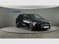 Usado Mercedes B200 150 CV (110 kW) 2024 Negro cosmos (metalizado) Monovolumen