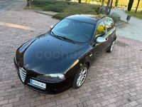 Usado Alfa Romeo 147 Distinctive 105 CV (77 kW) 2010 Negro Utilitario