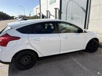 Usado Ford Focus Trend 100 CV (73 kW) 2012 Blanco Berlina