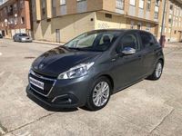 Usado Peugeot 208 Style 82 CV (60 kW) 2017 Gris Utilitario