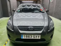 Usado Kia ProCeed 90 CV (66 kW) 2010 Gris Utilitario