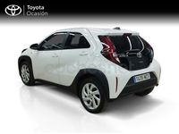Usado Toyota Aygo X Play 72 CV (52 kW) 2025 Blanco SUV