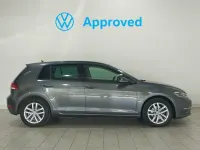 Usado VW Golf VII Advance 125 CV (91 kW) 2018 Gris Utilitario
