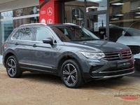 Usado VW Tiguan R-line 150 CV (110 kW) 2022 Gris / plata SUV