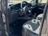 Usado Ford Tourneo Connect Titanium 122 CV (89 kW) 2022 Gris / plata Monovolumen