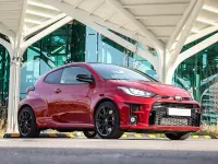 Usado Toyota Yaris 261 CV (191 kW) 2021 Rojo Utilitario