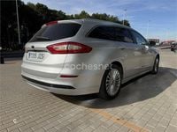 Usado Ford Mondeo Titanium 150 CV (110 kW) 2017 Gris / plata Familiar