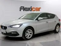 Usado Seat Leon Style 131 CV (96 kW) 2023 Gris Berlina