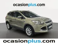 Usado Ford Kuga Titanium 150 CV (110 kW) 2015 Verde SUV