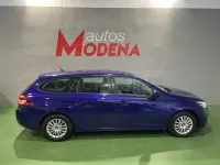 Usado Peugeot 308 SW Active 100 CV (73 kW) 2018 Azul Familiar
