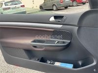 Usado VW Golf IV Highline 105 CV (77 kW) 2003 Negro Berlina