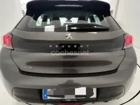Usado Peugeot 208 Allure 100 CV (73 kW) 2020 Gris / plata Utilitario