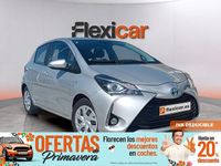 Usado Toyota Yaris Hybrid Active 100 CV (73 kW) 2019 Gris