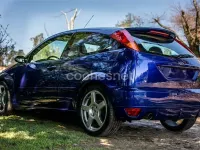 Usado Ford Focus RS 220 CV (161 kW) 2003 Azul Berlina