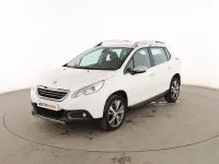 Usado Peugeot 2008 Allure 120 CV (88 kW) 2015 Blanco SUV