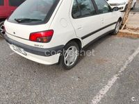 Usado Peugeot 306 90 CV (66 kW) 1993 Blanco Utilitario