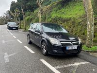 Usado Opel Astra Cosmo 150 CV (110 kW) 2004 Negro Berlina