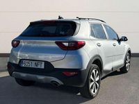 Usado Kia Stonic 101 CV (74 kW) 2025 Plateado SUV