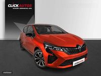 Usado Renault Clio V Techno 90 CV (66 kW) 2024 Rojo