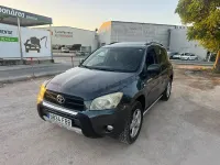 Usado Toyota RAV4 Executive 136 CV (100 kW) 2007 Negro SUV