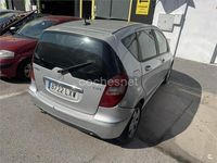 Usado Mercedes A180 Classic 109 CV (80 kW) 2009 Gris / plata Monovolumen