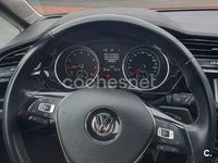 Usado VW Touran Advance 150 CV (110 kW) 2016 Gris / plata Monovolumen