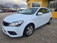 Używany Kia Ceed Plus 90 KM (66 kW) 2012 Biały Hatchback