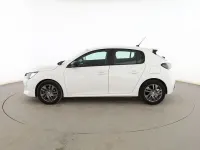 Usado Peugeot 208 Active 101 CV (74 kW) 2022 Blanco Utilitario