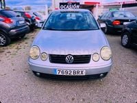 Usado VW Polo Trendline 65 CV (47 kW) 2002 Gris / plata Berlina