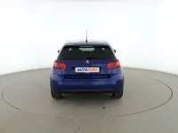 Usado Peugeot 308 Allure 130 CV (95 kW) 2018 Azul Berlina