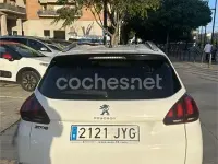 Usado Peugeot 2008 Style 100 CV (73 kW) 2017 Blanco SUV