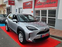 Usado Toyota Yaris Cross Style 125 CV (91 kW) 2023 Gris / plata SUV