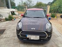 Usado Mini ONE 102 CV (75 kW) 2018 Negro Utilitario