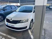 Usado Skoda Rapid Style 125 CV (91 kW) 2018 Blanco Utilitario