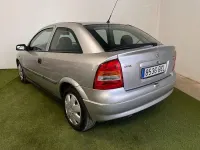 Usado Opel Astra Sport 100 CV (73 kW) 2001 Gris / plata Berlina