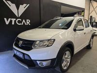 Usado Dacia Sandero Stepway 90 CV (66 kW) 2015 Blanco Utilitario