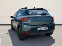 Usado Dacia Sandero Extreme 101 CV (74 kW) 2025 Verde Utilitario