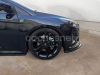 Usado Ford Focus ST 250 CV (183 kW) 2016 Negro Berlina