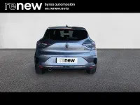 Usado Renault Clio V Techno 100 CV (73 kW) 2025 Gris Berlina