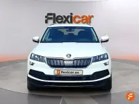 Usado Skoda Karoq Ambition 150 CV (110 kW) 2022 Blanco SUV