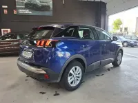 Usado Peugeot 3008 Allure 130 CV (95 kW) 2019 Azul SUV