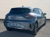 Usado Renault Clio V Techno 101 CV (74 kW) 2025 Gris Berlina