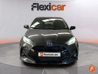 Usado Toyota Yaris Hybrid Plus 116 CV (85 kW) 2022 Gris Berlina