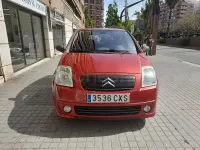 Usado Citroën C2 Furio 75 CV (55 kW) 2004 Granate Utilitario