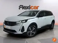 Usado Peugeot 5008 Allure 130 CV (95 kW) 2024 Blanco SUV