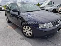 Usado Audi A3 Attraction 102 CV (75 kW) 2002 Azul Utilitario
