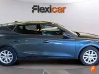 Usado Seat Leon Style 130 CV (95 kW) 2023 Gris Berlina