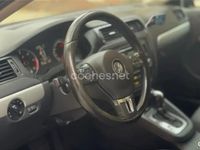 Begagnad VW Jetta Advance 105 HK (77 kW) 2011 Blå Sedan